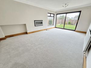 Lounge- click for photo gallery